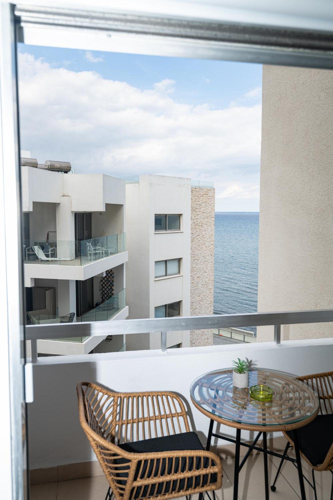 Lazuli Beach & Pool Apartment 501 Λάρνακα Εξωτερικό φωτογραφία